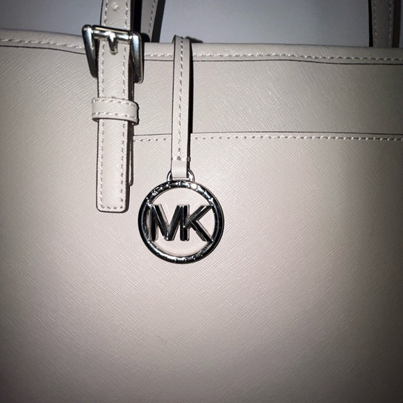 Micheal Kors Gray Center Strip Tote - Picture 4 of 6